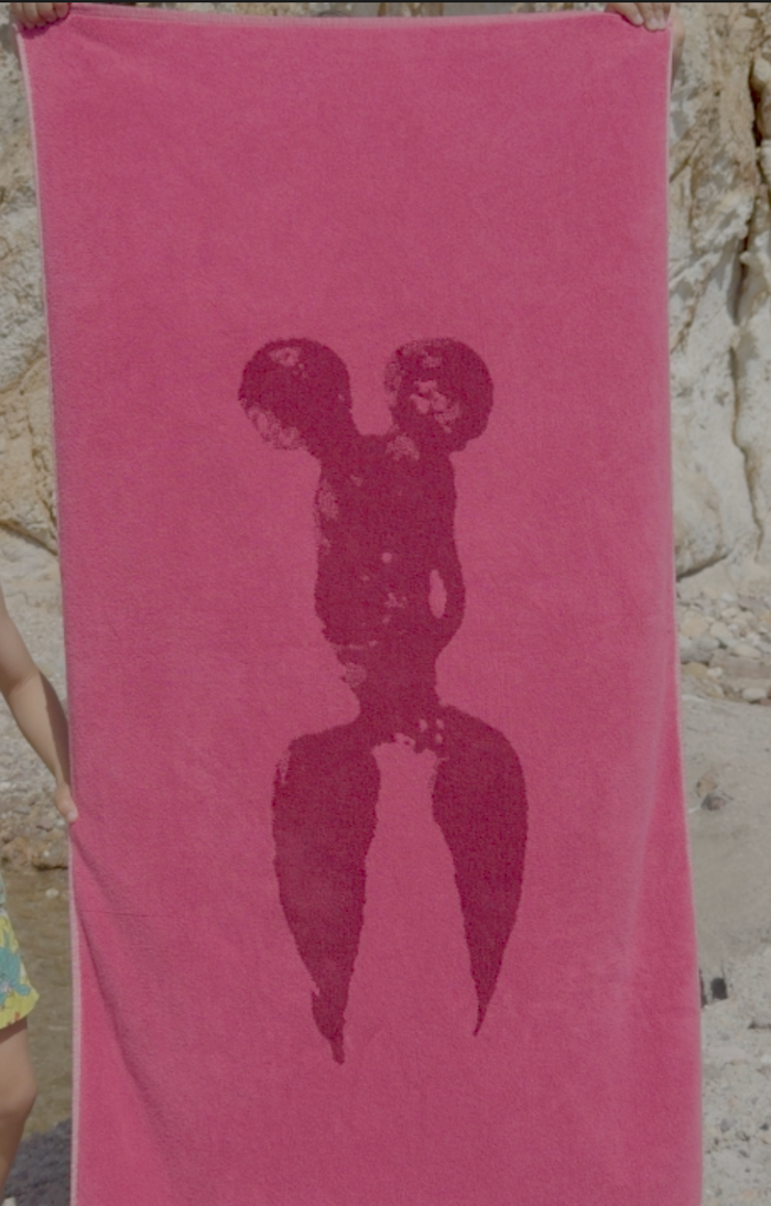 FMLY TOWEL